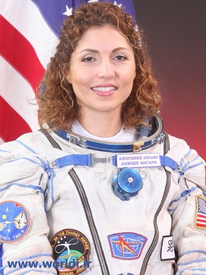 انوشه انصاری کیست؟